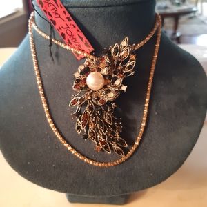 Betsey Johnson pendant/ brooch